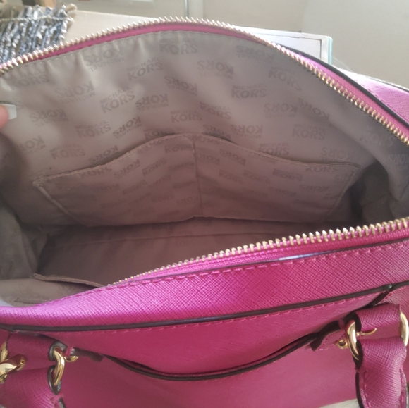 Michael Kors Large Saffiano Satchel Color Fuschia Beyond EUC - Picture 3 of 16